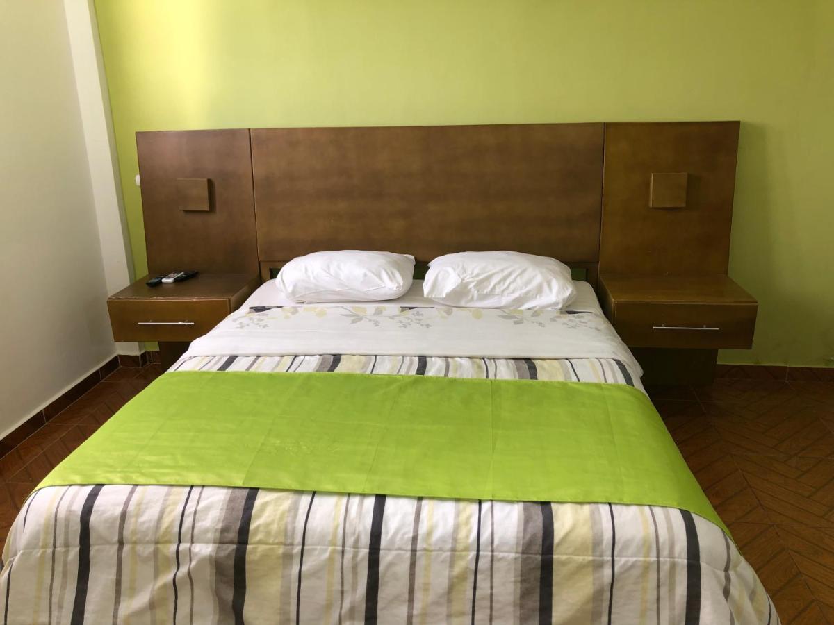 Figaro Hotel Samana Bagian luar foto