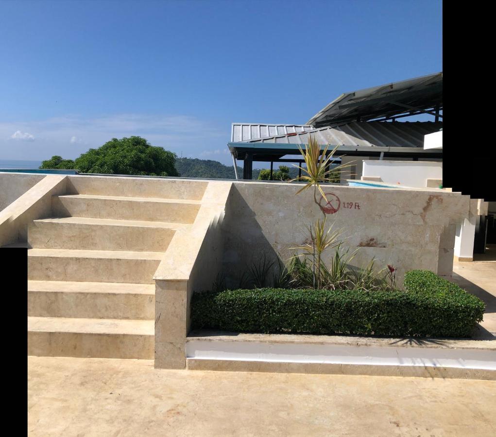 Figaro Hotel Samana Bagian luar foto
