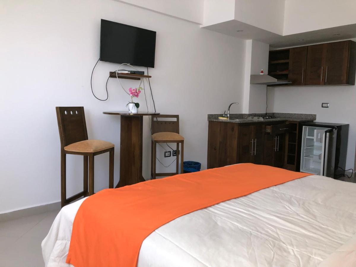 Figaro Hotel Samana Bagian luar foto