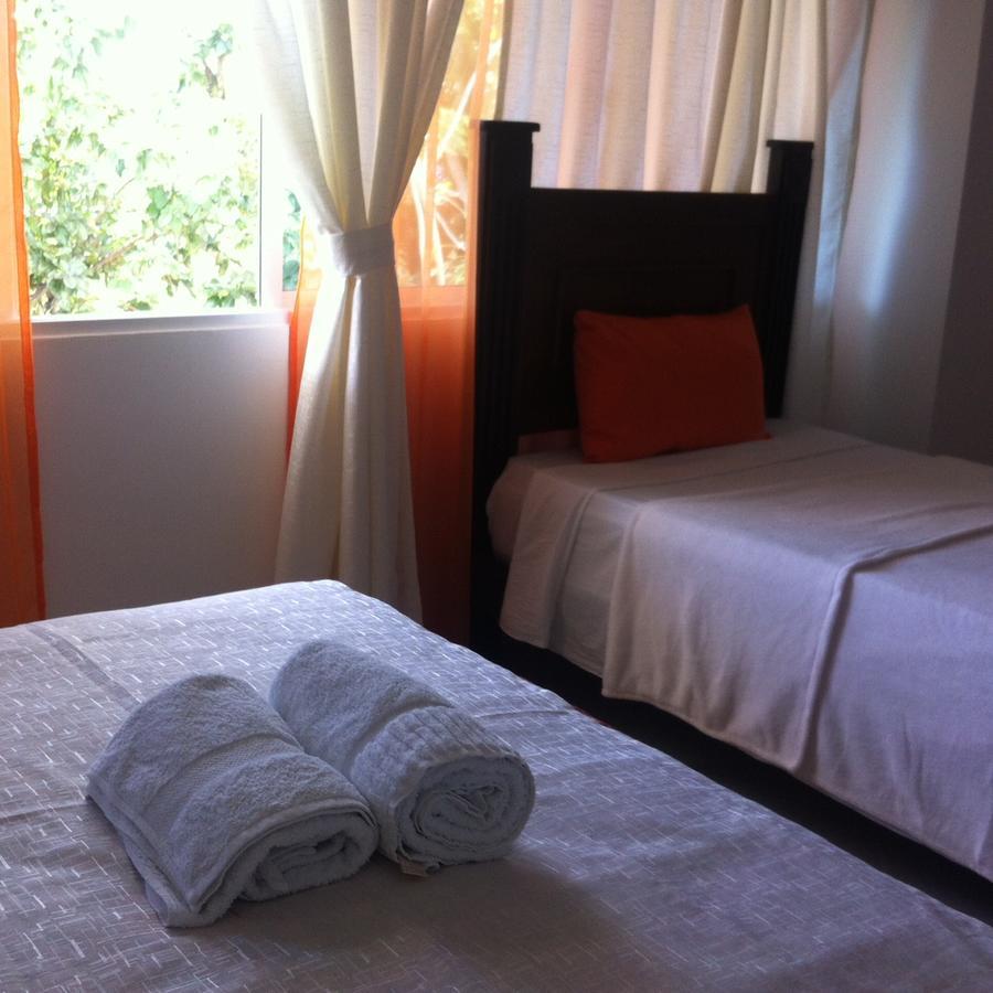Figaro Hotel Samana Bagian luar foto