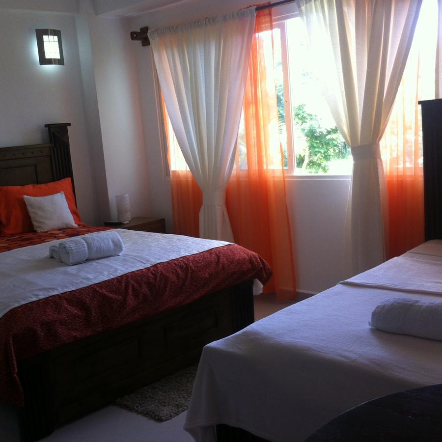 Figaro Hotel Samana Bagian luar foto