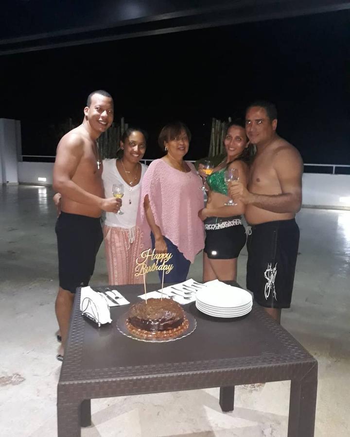 Figaro Hotel Samana Bagian luar foto