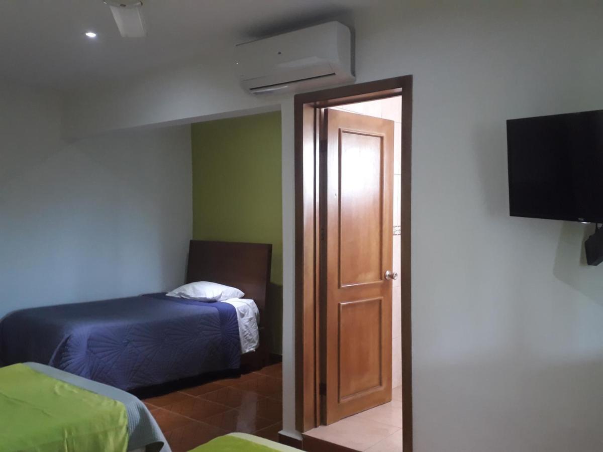 Figaro Hotel Samana Bagian luar foto